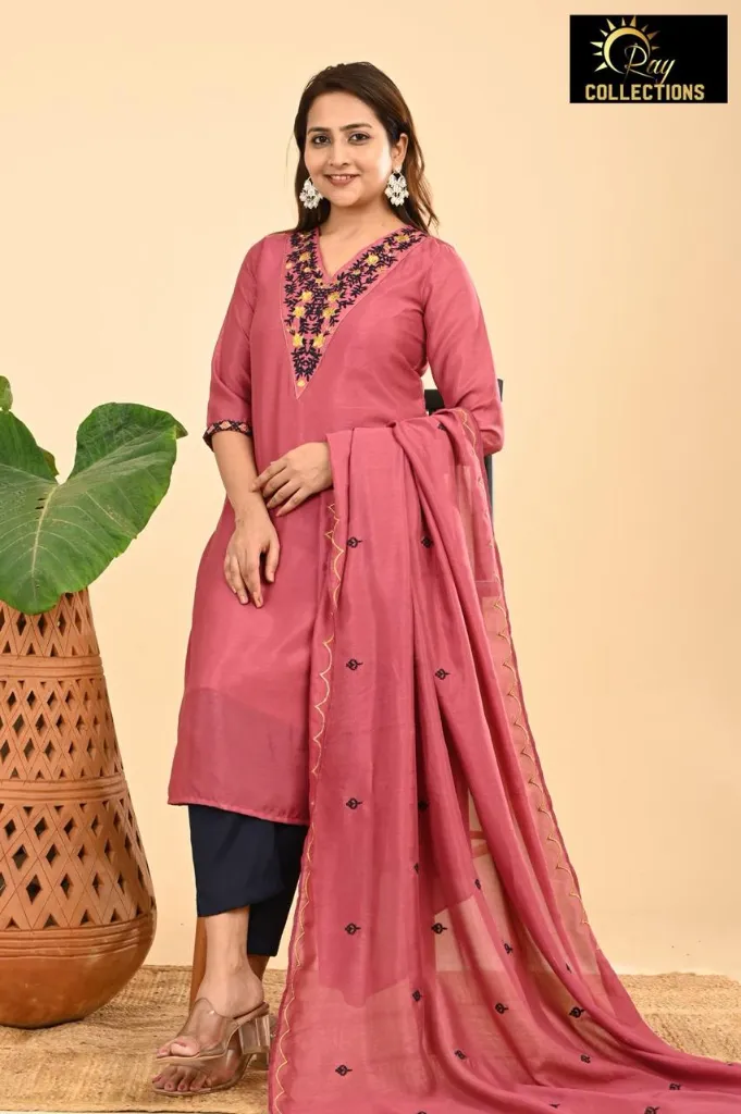 Vichitra Silk with lining sets Peach